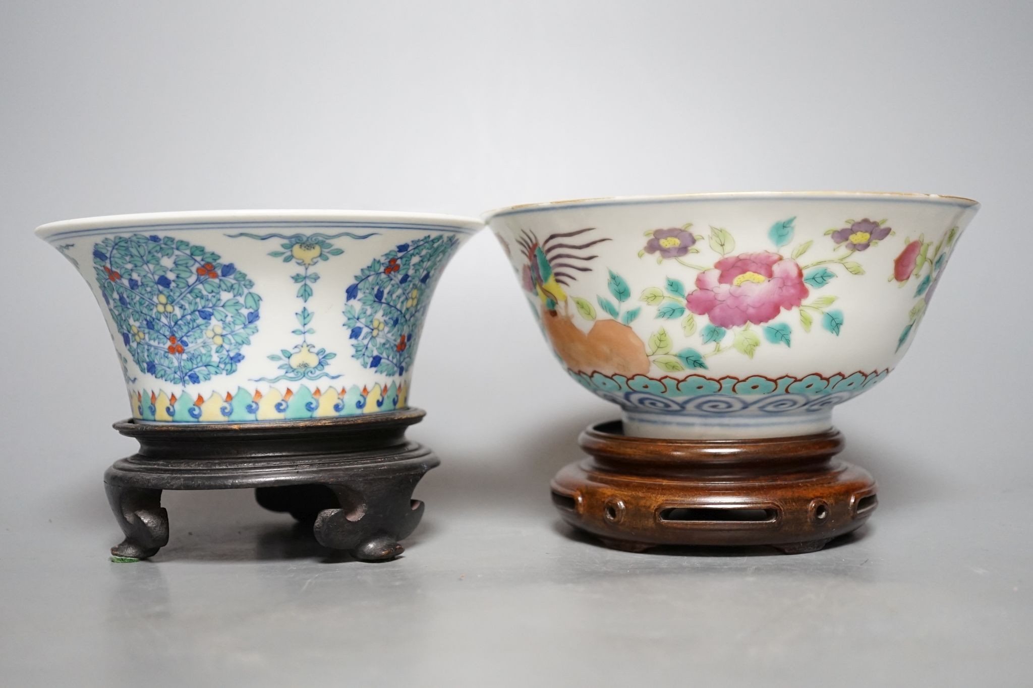 Two Chinese porcelain bowls, largest 17cm diam., and a Continental milk jug